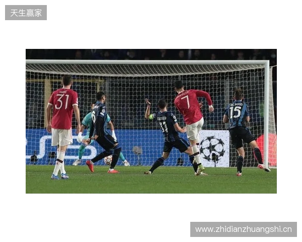 记者：因下赛季很大概率有欧冠踢，曼联想B费再至少留队1年